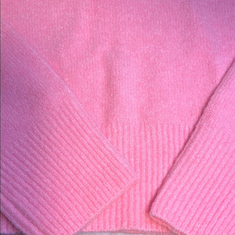 Pink Sweater - Picture 3 of 4